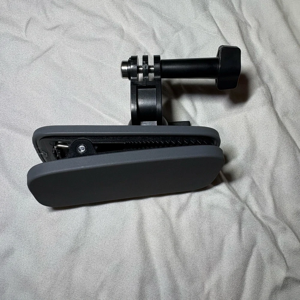 Telesin 360 degree backpack clip mount